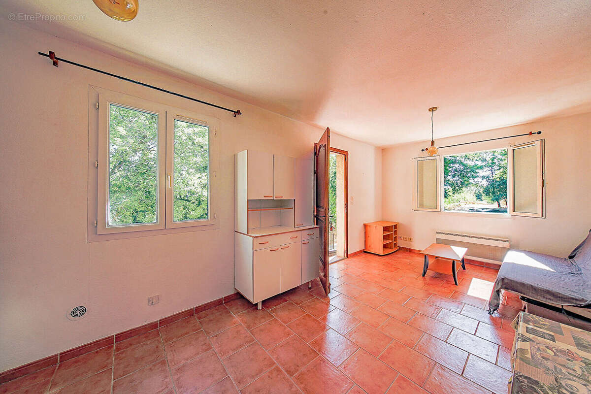 Appartement à CORTE