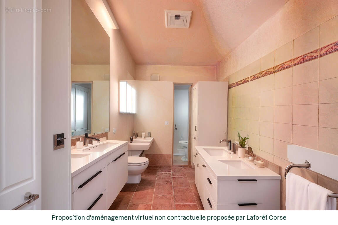 Appartement à CORTE