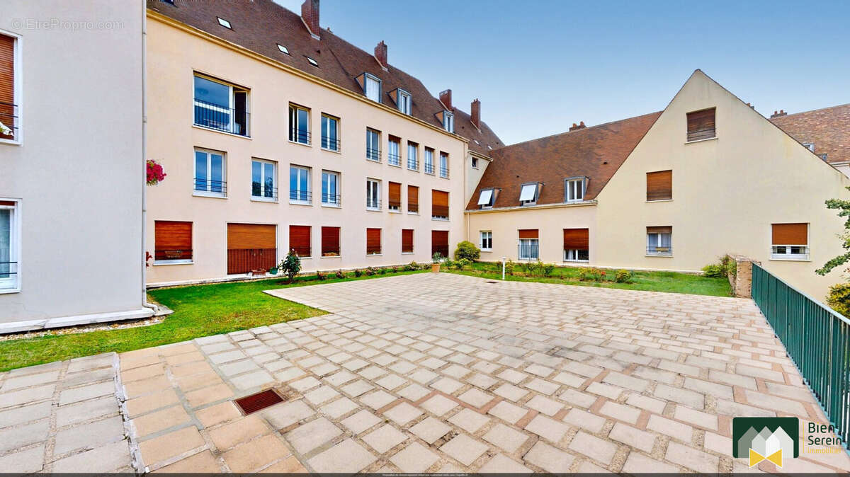 Extérieur de la copro  - Appartement à CHARTRES