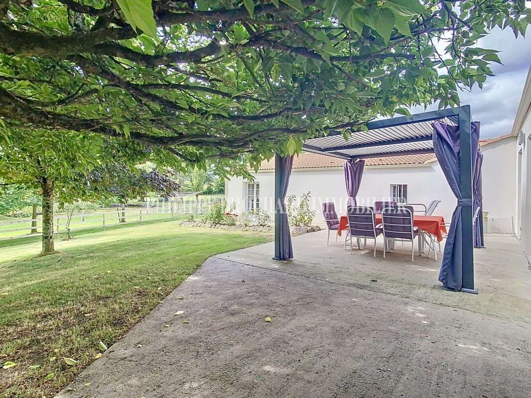 Maison à MOUILLERON-LE-CAPTIF