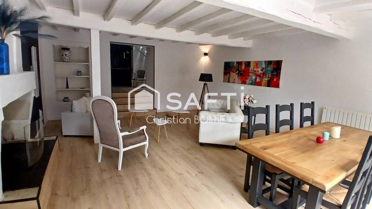 Photo 1 - Maison à MORTAGNE-SUR-GIRONDE