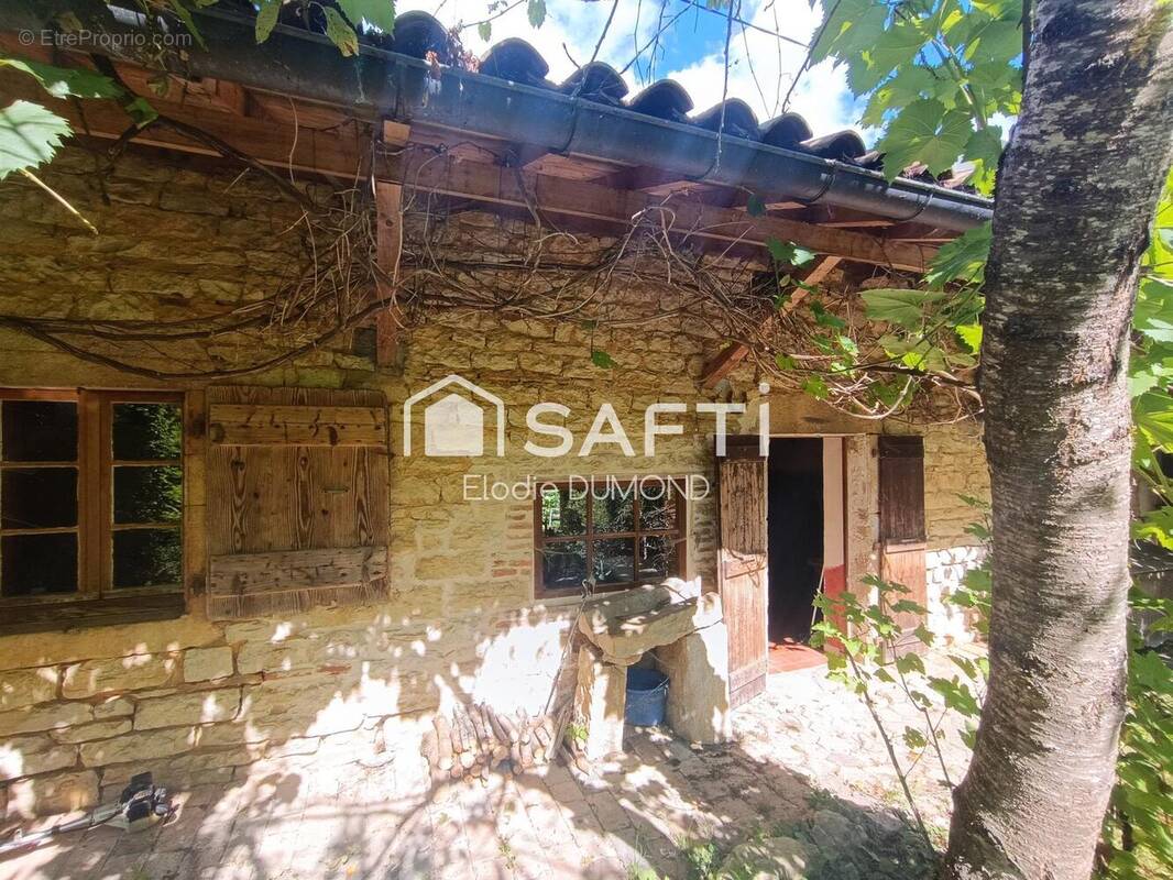 Photo 1 - Maison à SAINT-AMOUR