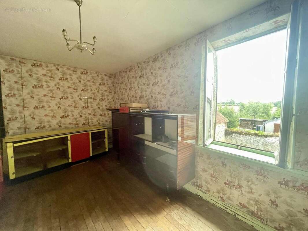 Photo 4 - Maison à LUSSAT