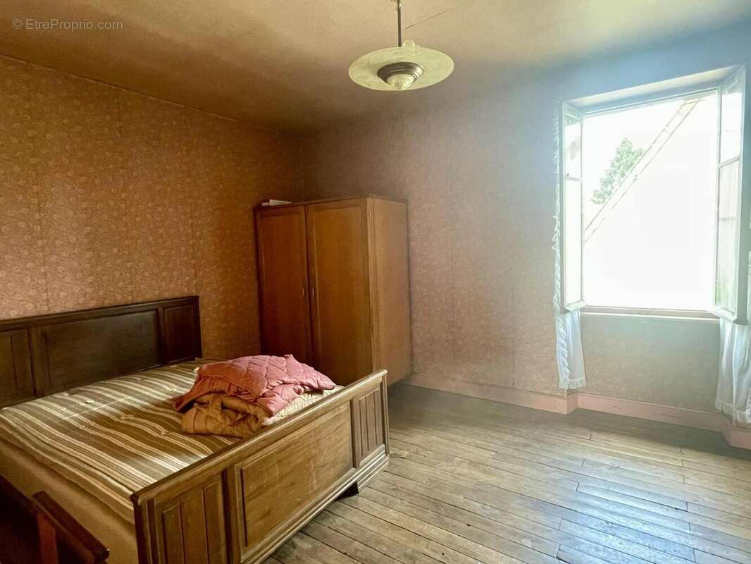 Photo 6 - Maison à LUSSAT