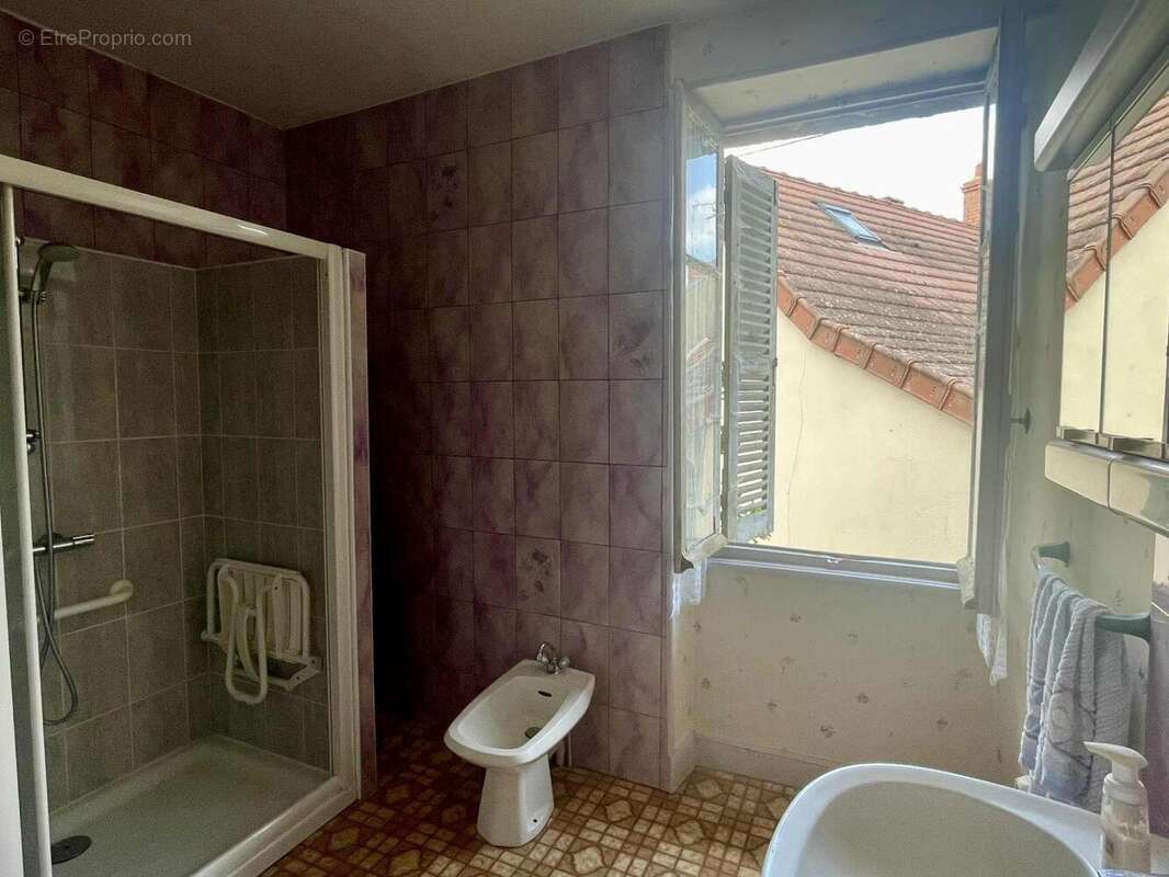 Photo 8 - Maison à LUSSAT