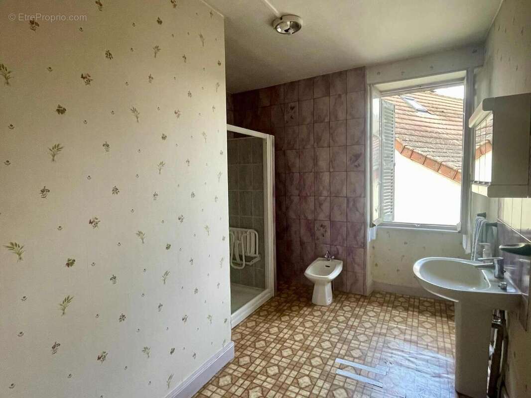 Photo 9 - Maison à LUSSAT