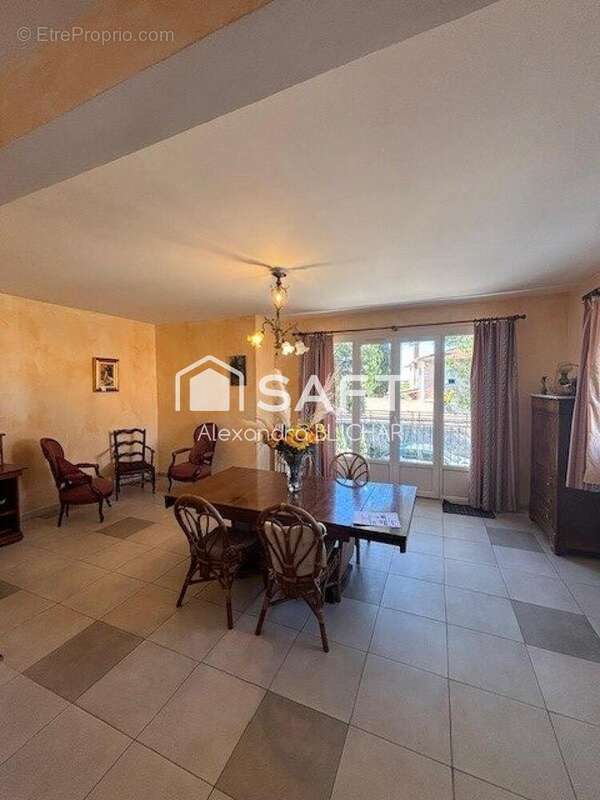 Photo 2 - Maison à SIX-FOURS-LES-PLAGES