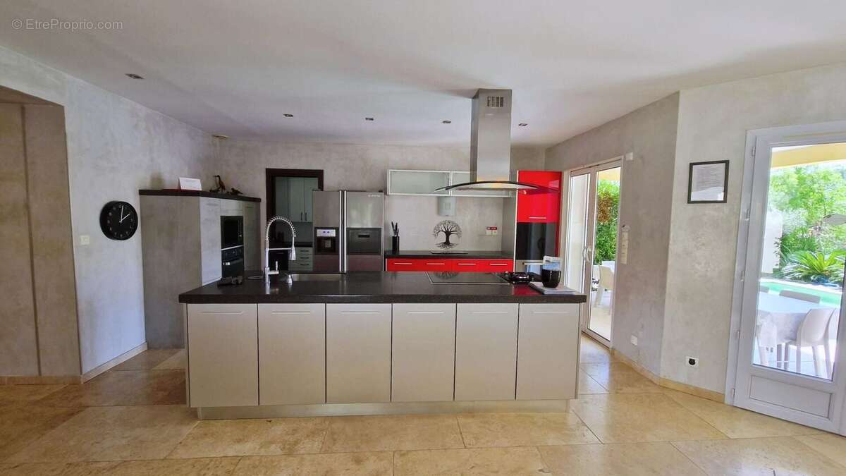 Photo 4 - Maison à SOLLIES-PONT