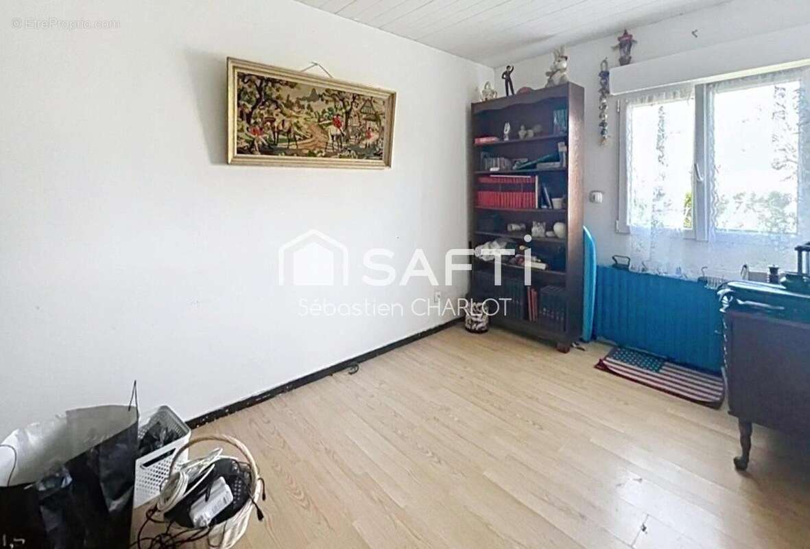 Photo 4 - Maison à HONNECOURT-SUR-ESCAUT