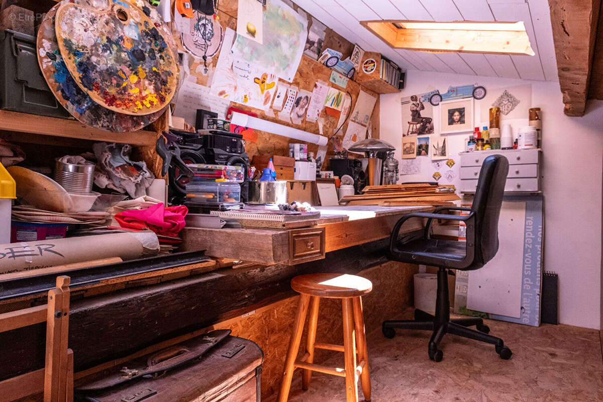 Maison à LA ROQUEBRUSSANNE