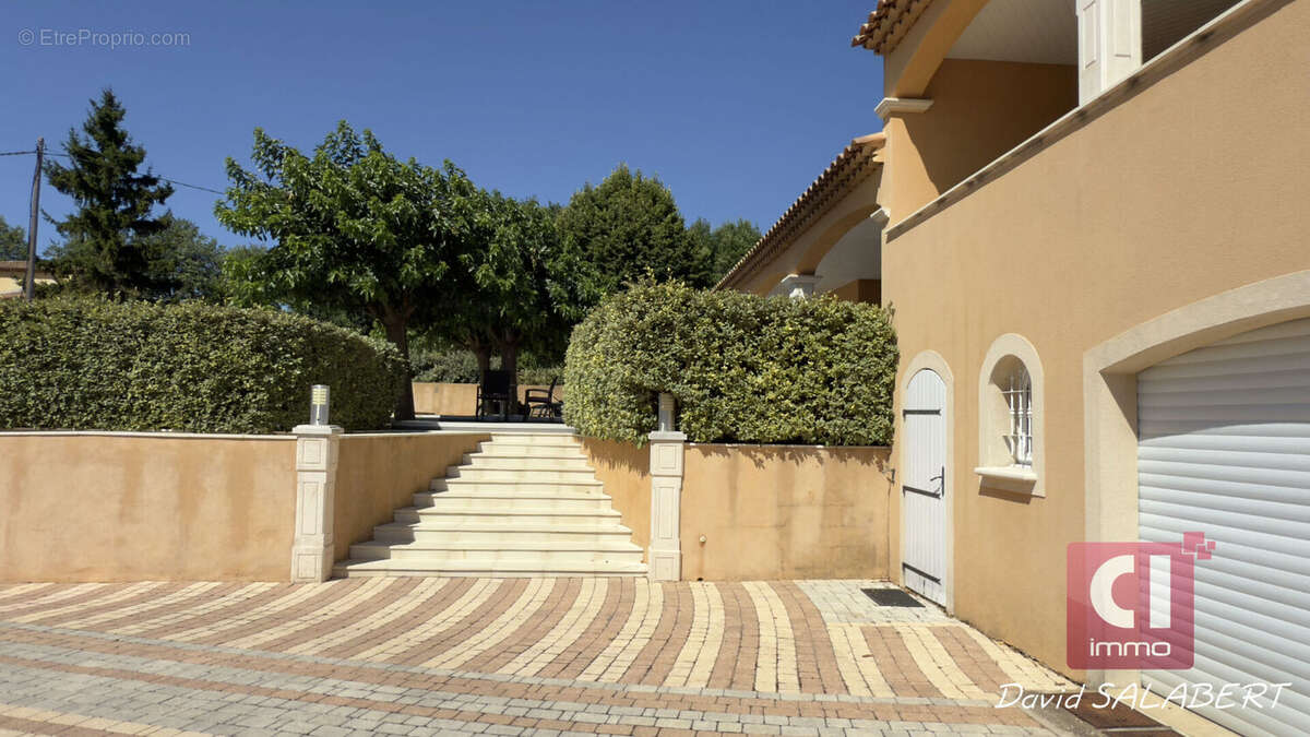 Maison à FORCALQUEIRET