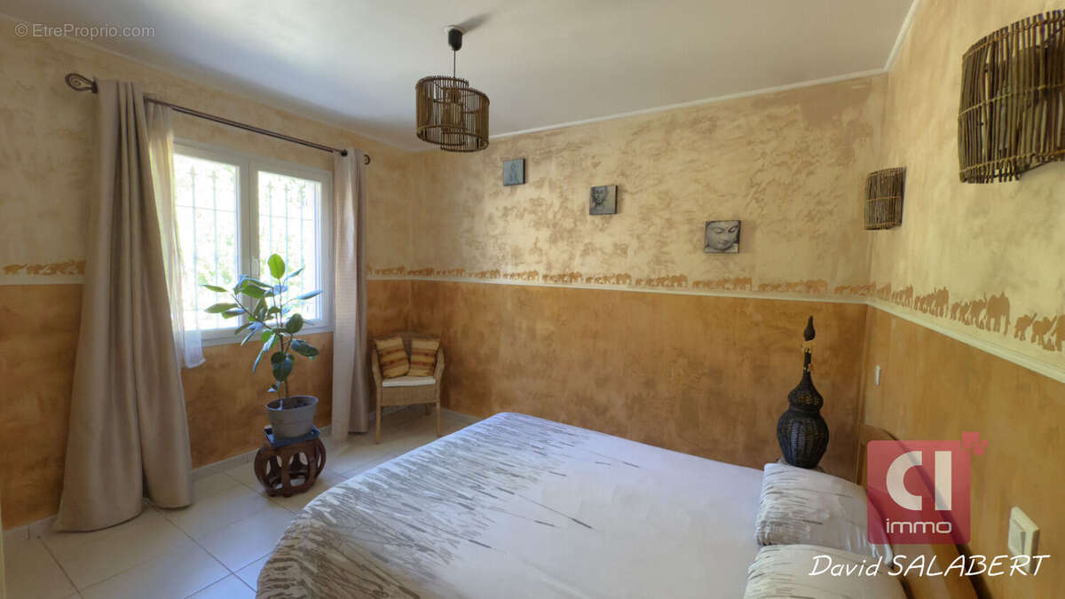 Maison à FORCALQUEIRET