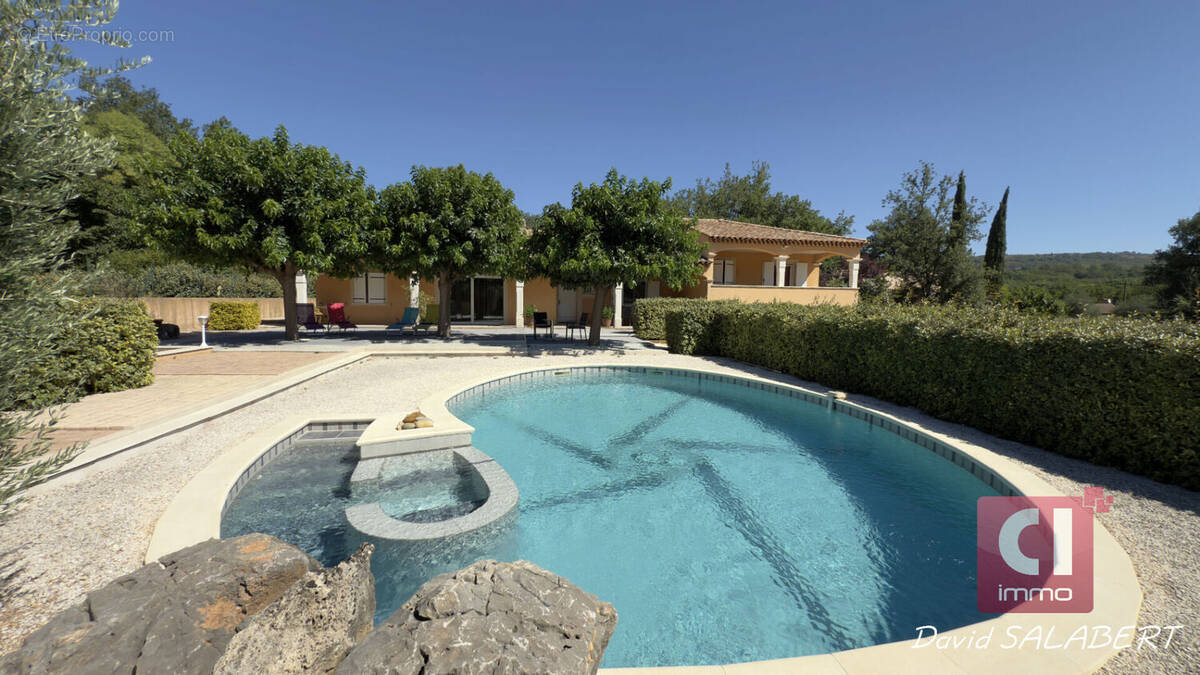 Maison à FORCALQUEIRET