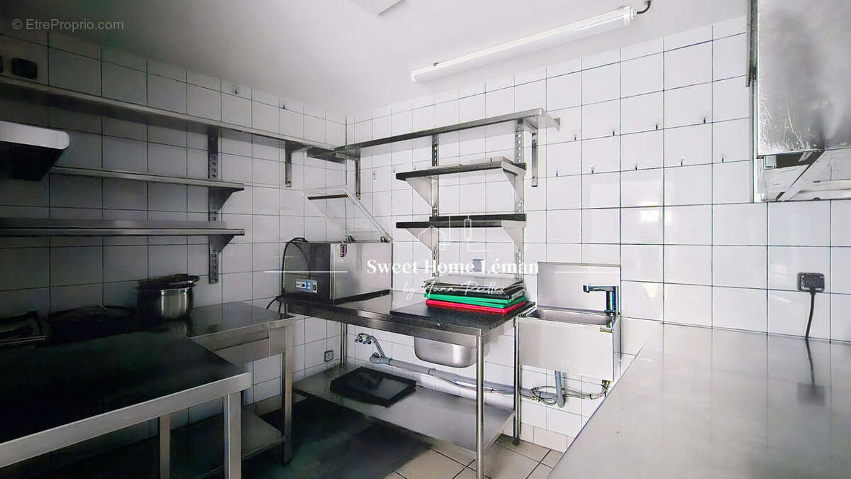 Commerce à EVIAN-LES-BAINS