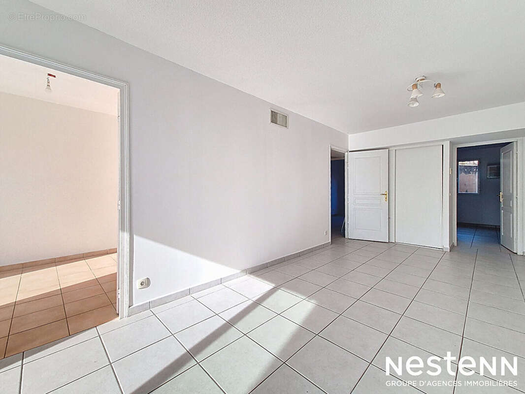 Appartement à LA CROIX-VALMER