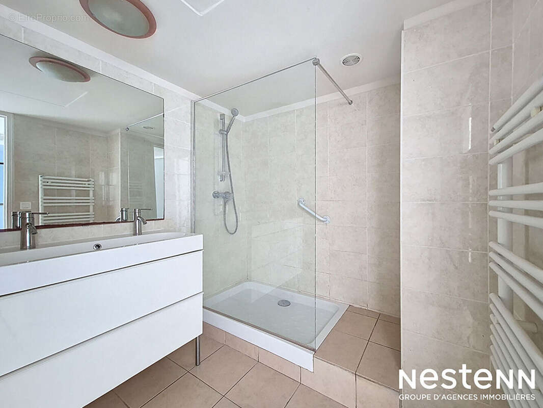 Appartement à LA CROIX-VALMER