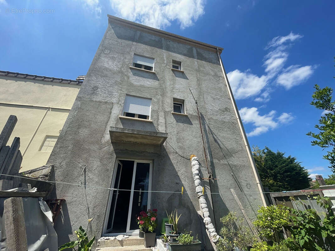 Maison à SAINT-PRIX