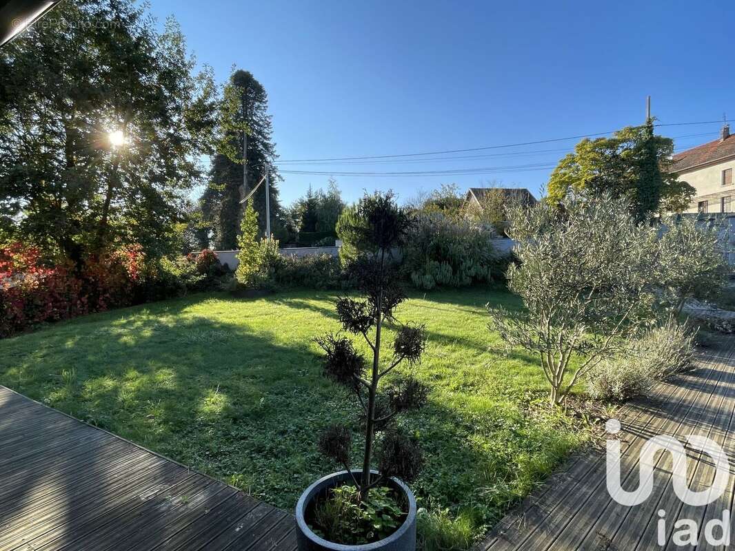 Photo 8 - Maison à LA CHAPELLE-DE-LA-TOUR