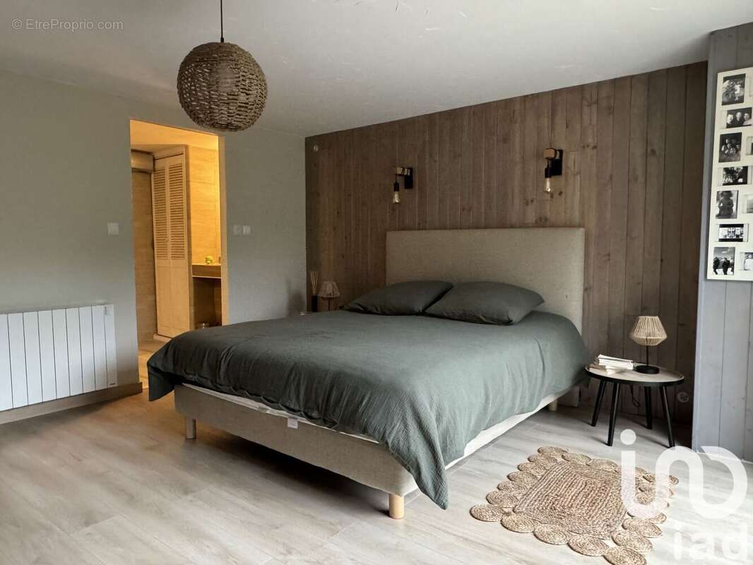 Photo 9 - Maison à LA CHAPELLE-DE-LA-TOUR