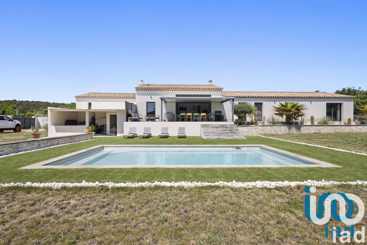 Photo 1 - Maison à ROGNES