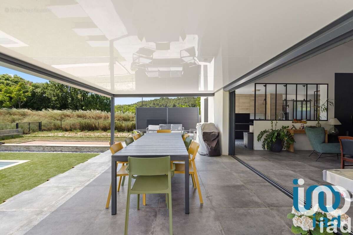 Photo 8 - Maison à ROGNES