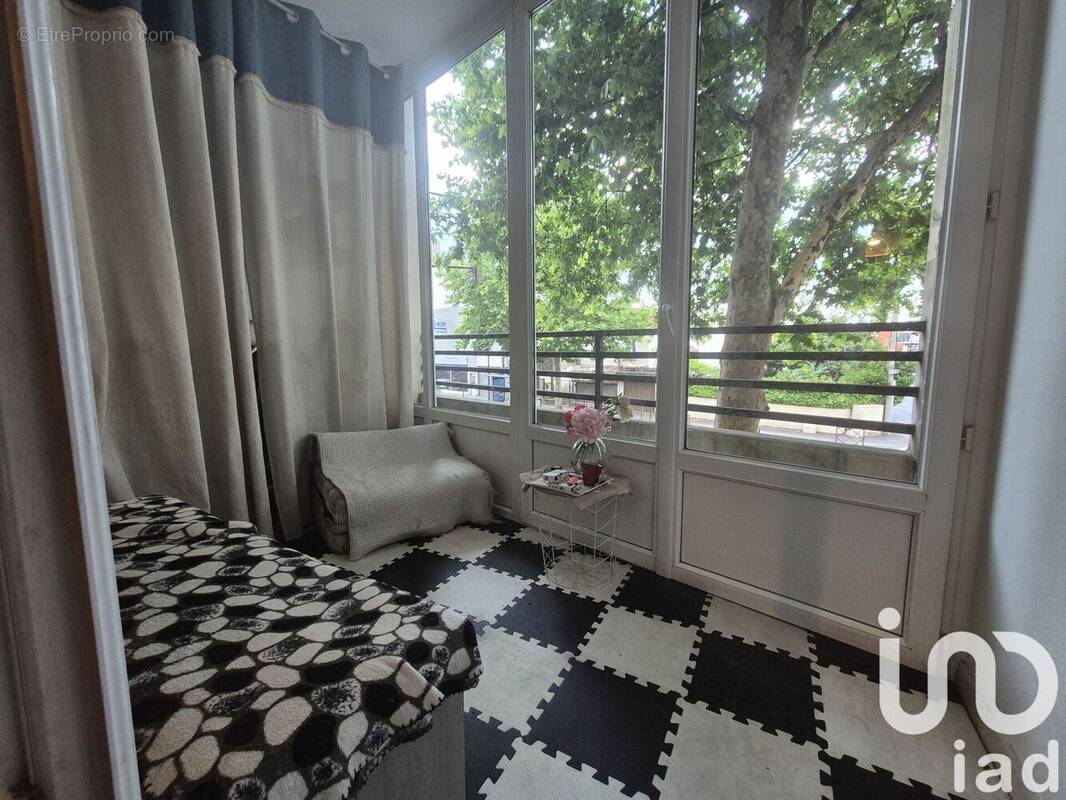 Photo 1 - Appartement à LIVRY-GARGAN