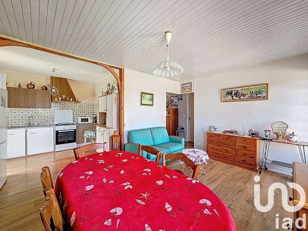 Photo 2 - Maison à TINTENIAC