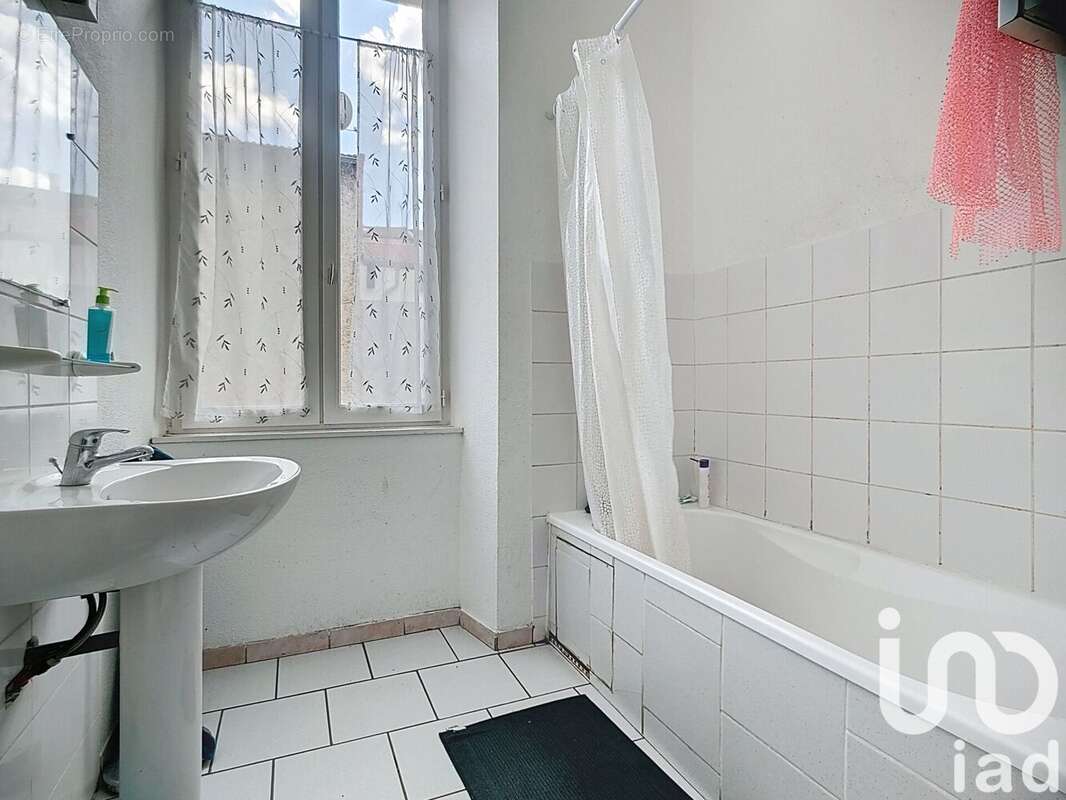 Photo 8 - Appartement à TOURNON-SUR-RHONE