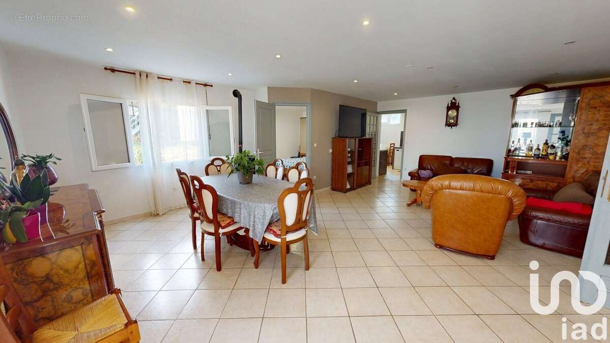 Photo 3 - Maison à DAMMARIE-LES-LYS