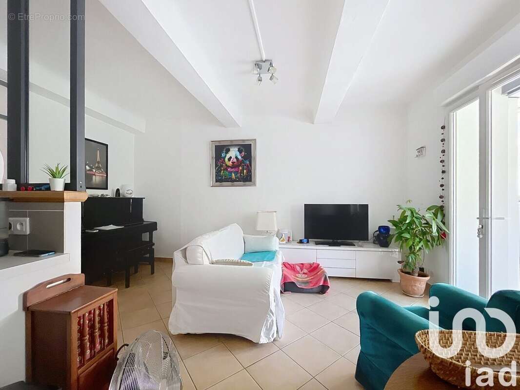 Photo 2 - Maison à LA ROQUEBRUSSANNE