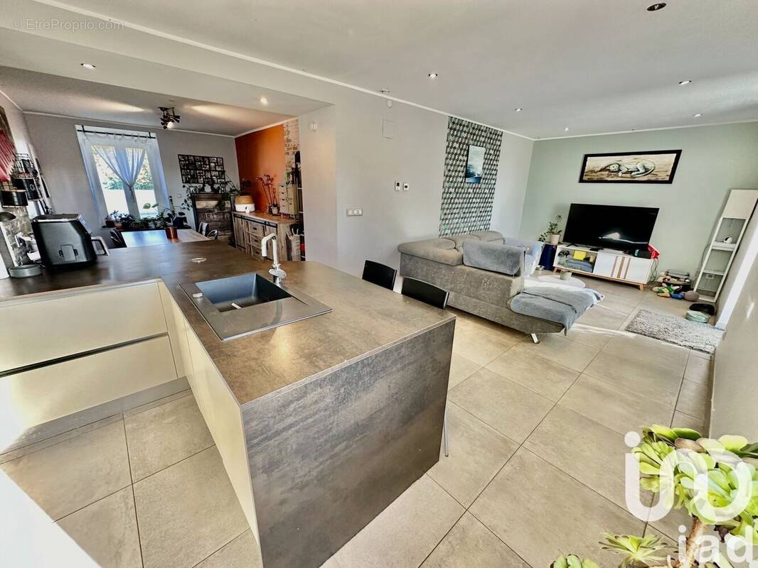 Photo 1 - Maison à VALLEROY