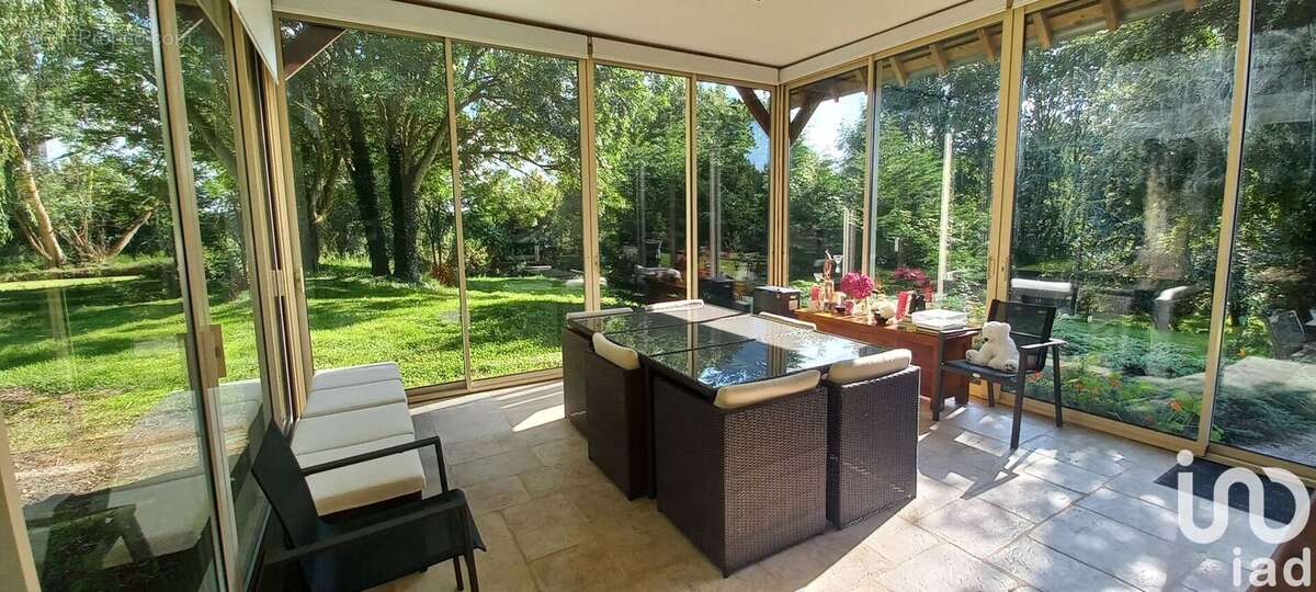 Photo 2 - Maison à NEUVILLE-FERRIERES