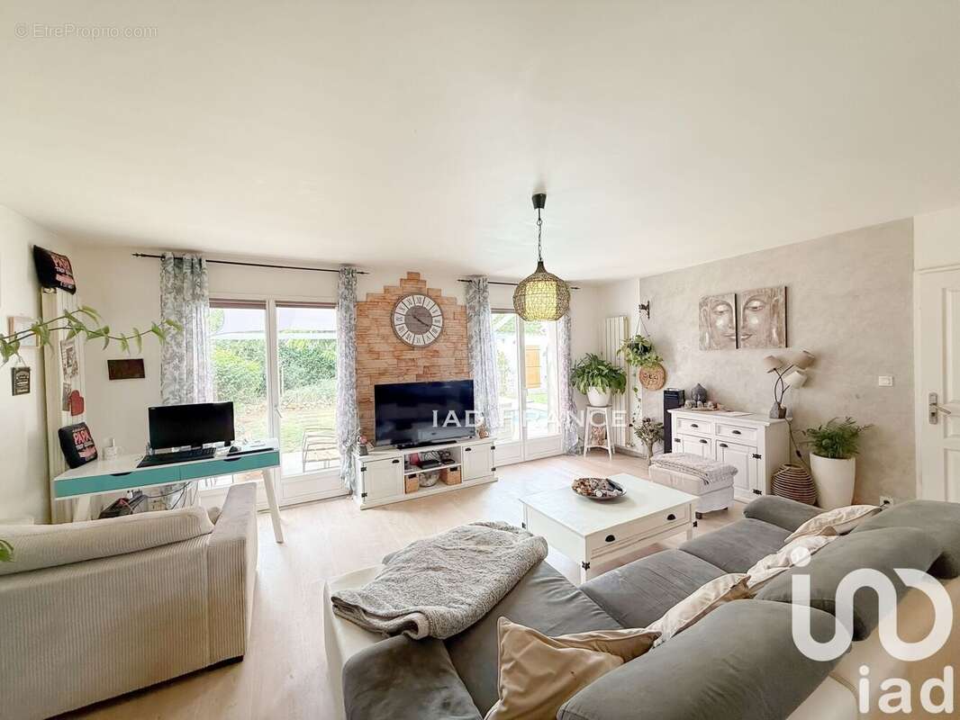 Photo 3 - Maison à ROUGIERS