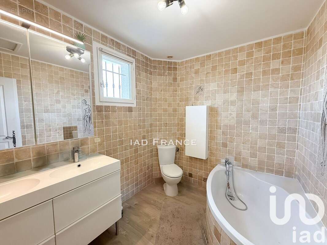 Photo 9 - Maison à ROUGIERS