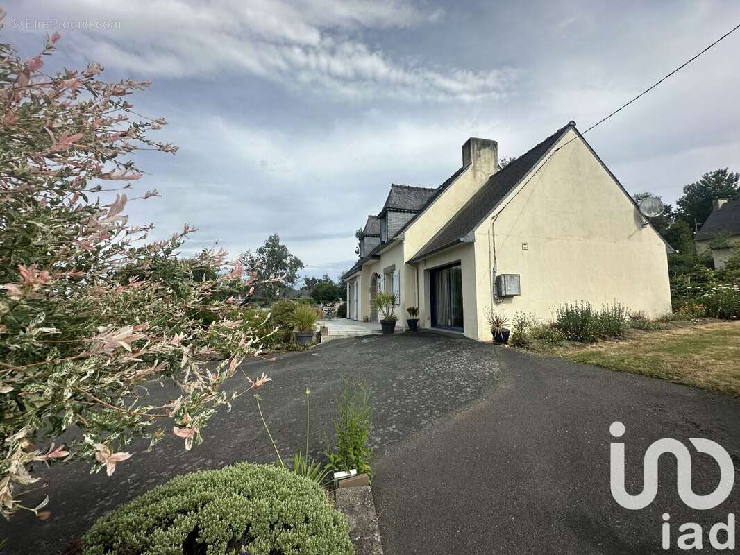 Photo 2 - Maison à BELLE-ISLE-EN-TERRE