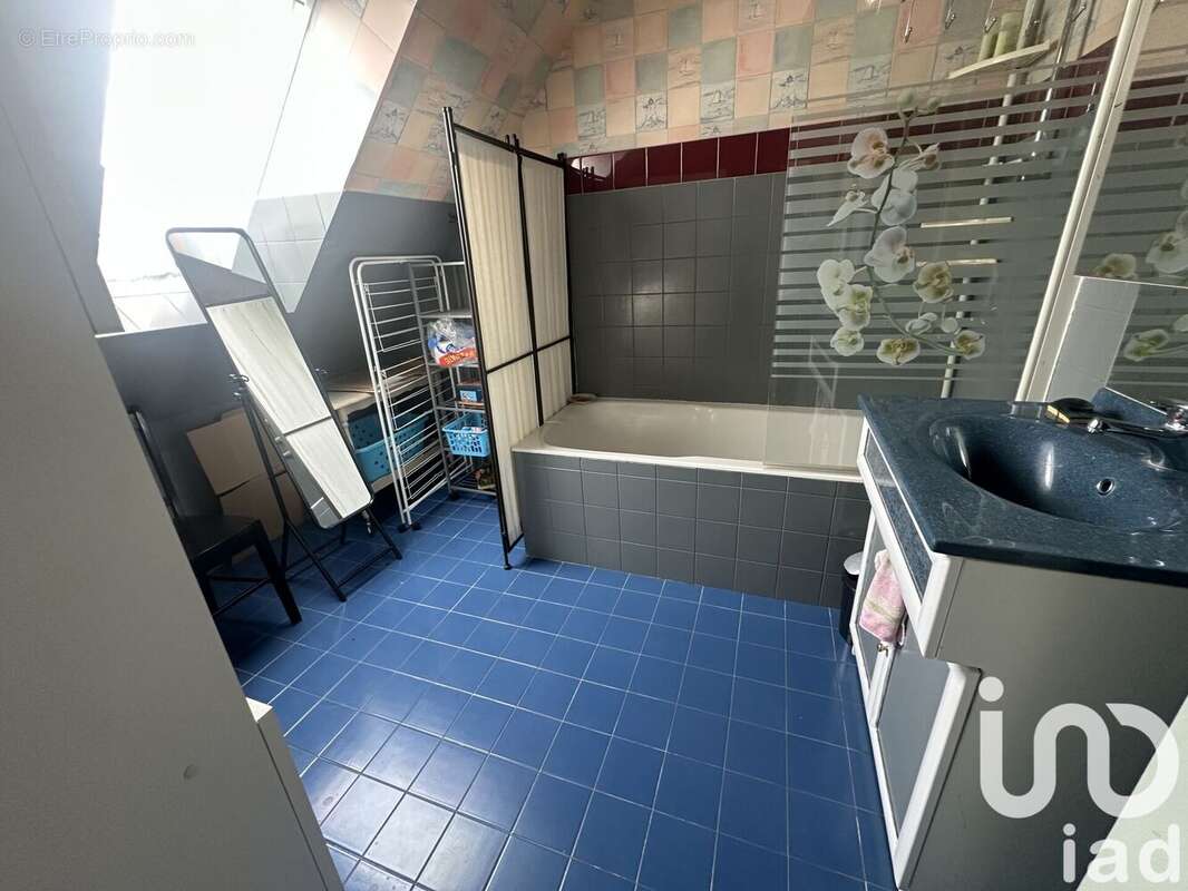 Photo 8 - Maison à BELLE-ISLE-EN-TERRE