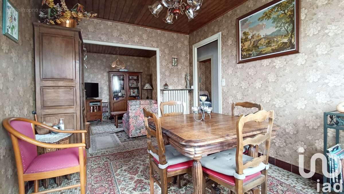 Photo 3 - Maison à CHENOVE