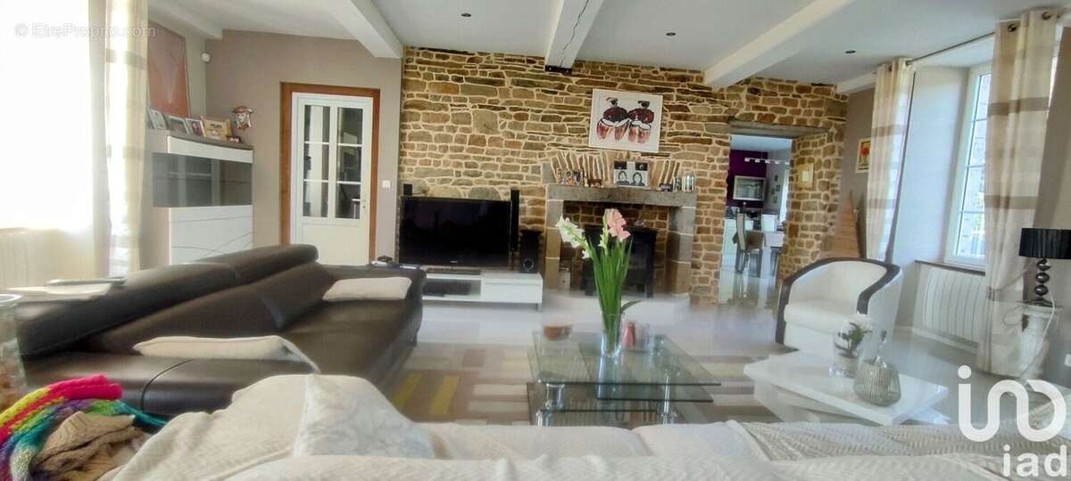 Photo 3 - Maison à ISIGNY-LE-BUAT