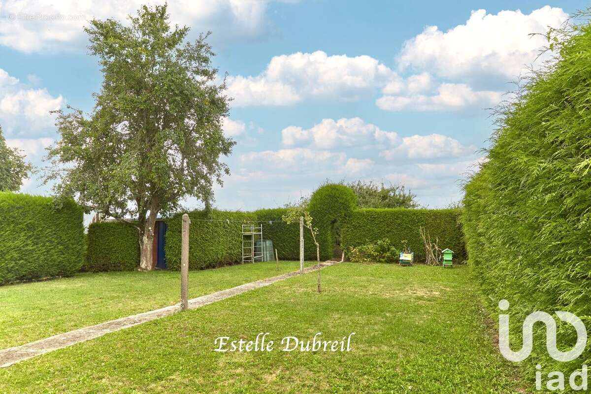 Photo 3 - Maison à TOUSSUS-LE-NOBLE