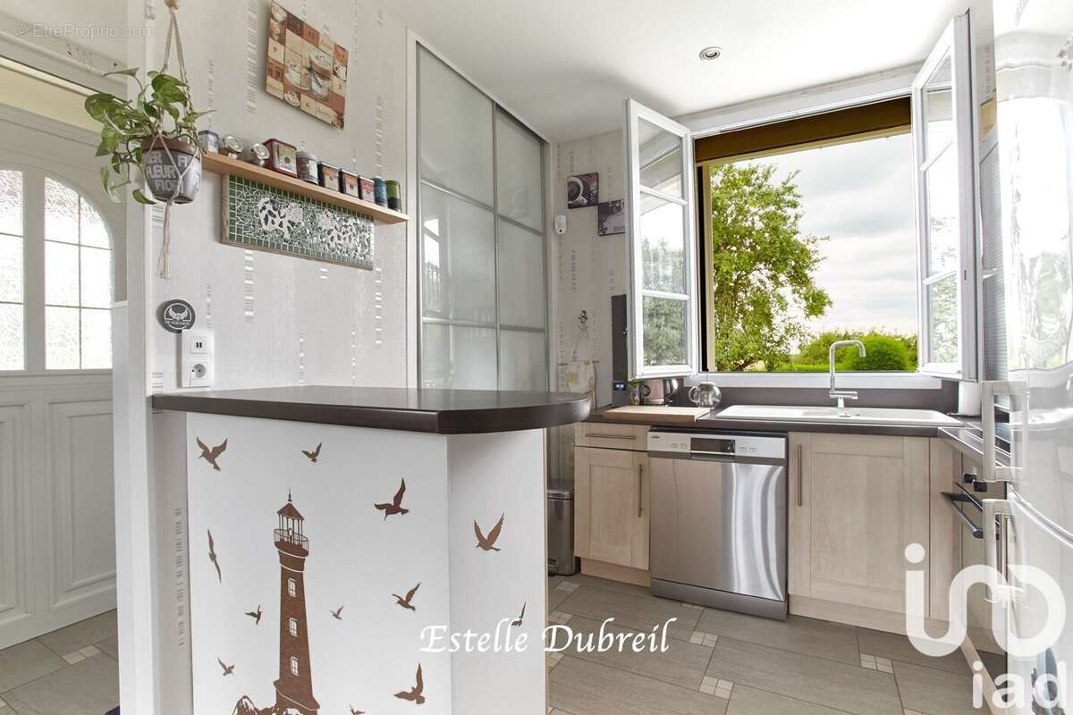 Photo 7 - Maison à TOUSSUS-LE-NOBLE