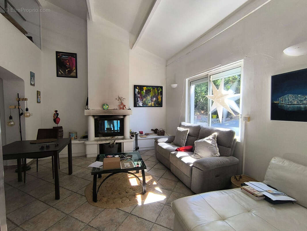 Maison à LA BOUILLADISSE