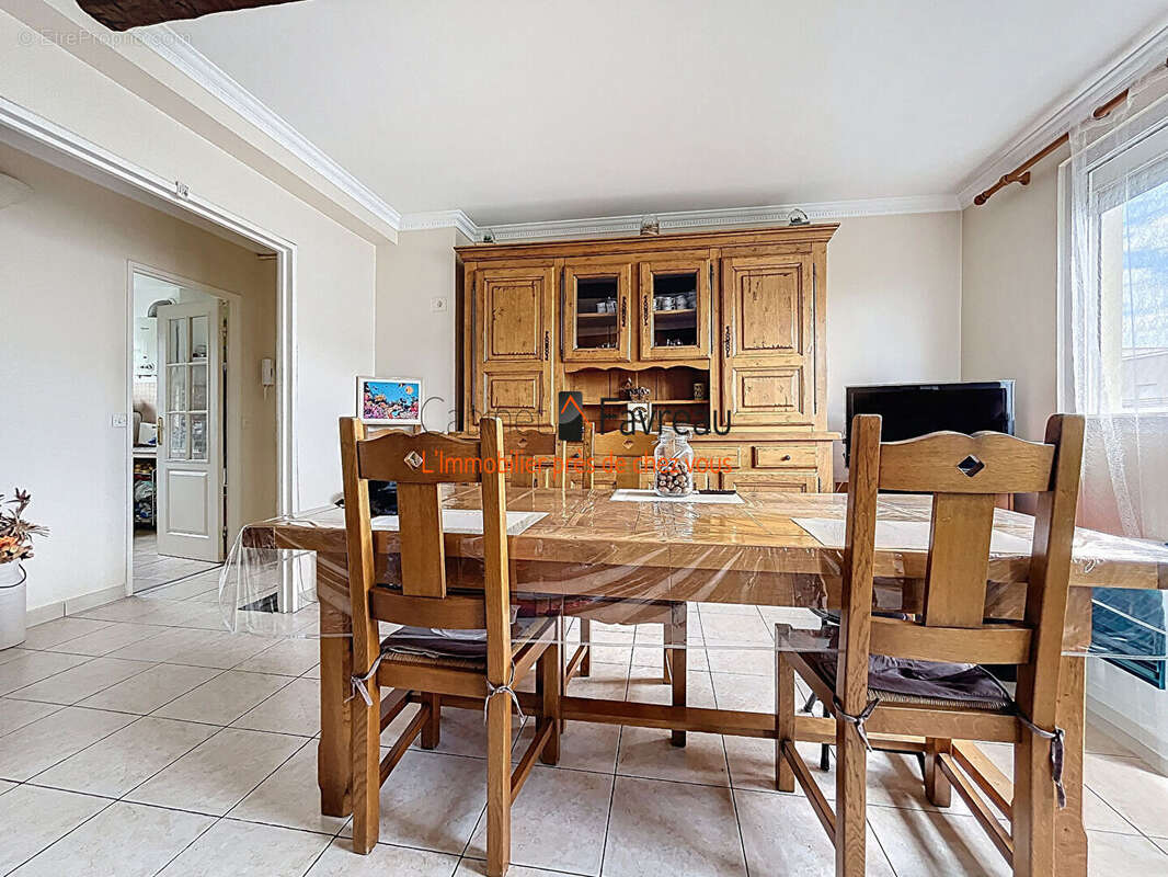 Appartement à CHEVILLY-LARUE