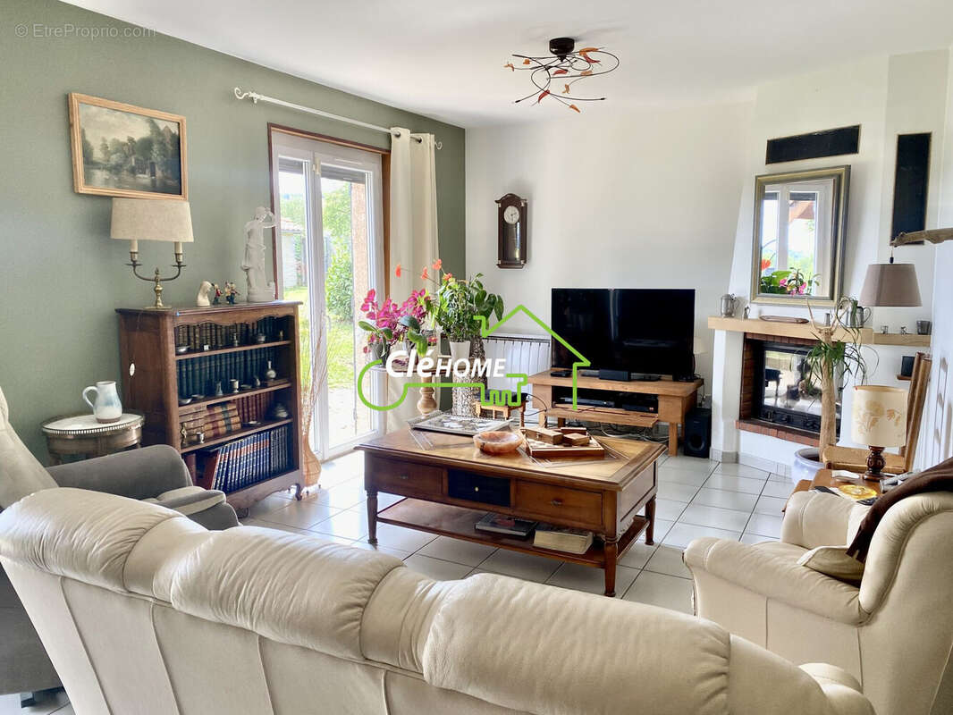 Maison à FLEURIEUX-SUR-L&#039;ARBRESLE