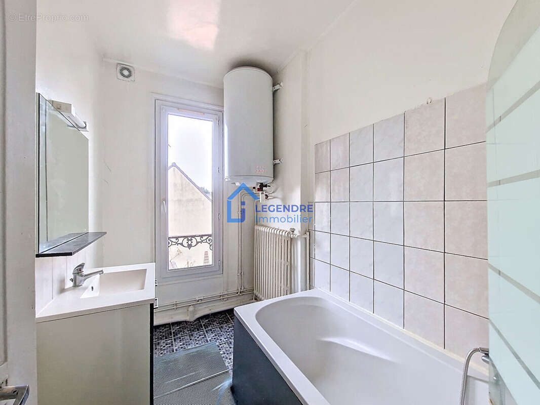 Maison à MONTIGNY-LES-CORMEILLES