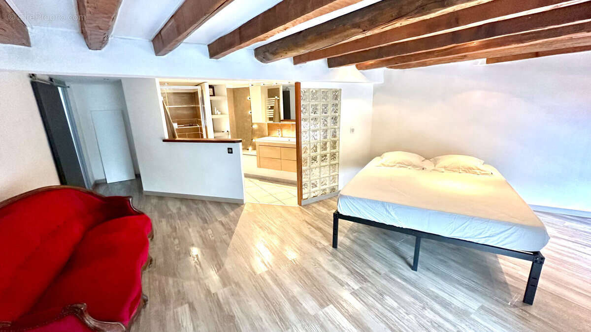 Appartement à ALTHEN-DES-PALUDS