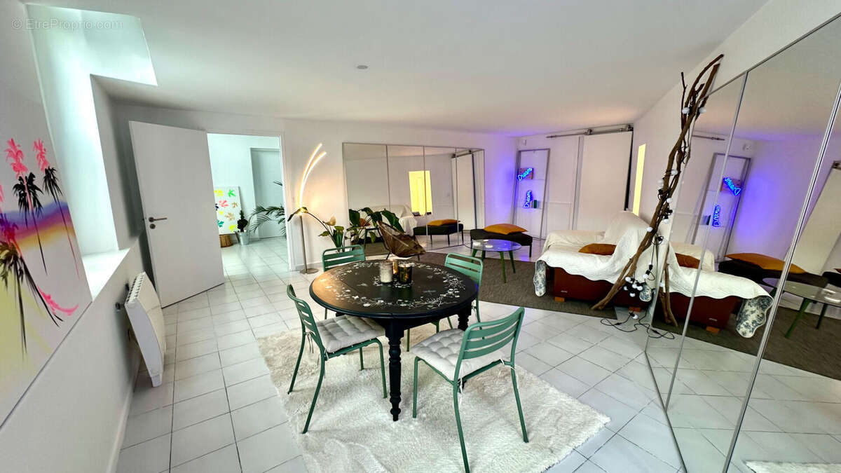 Appartement à ALTHEN-DES-PALUDS