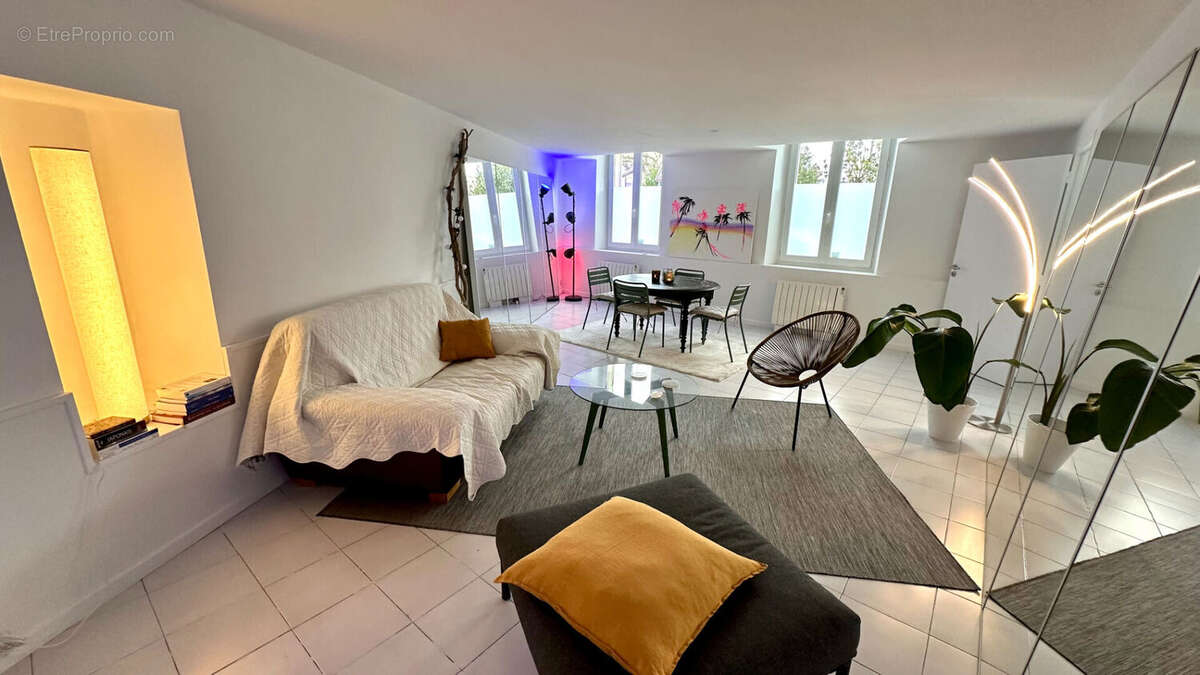 Appartement à ALTHEN-DES-PALUDS