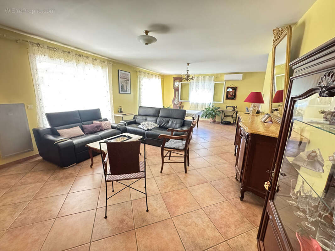 Maison à VILLELONGUE-DE-LA-SALANQUE