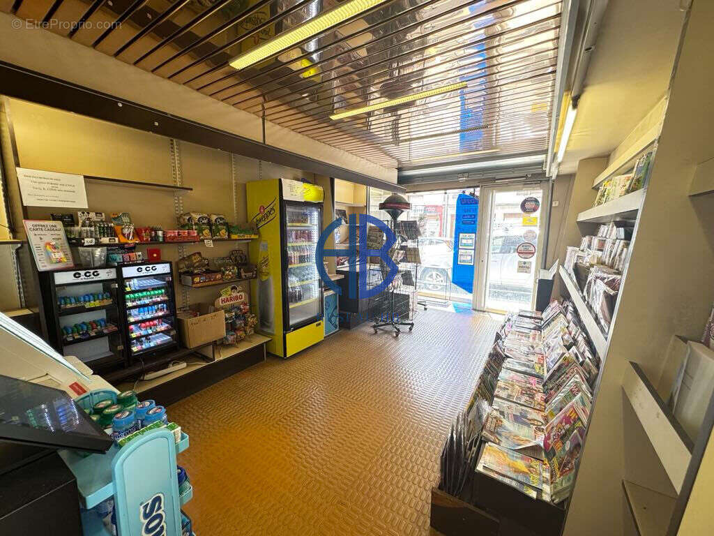 Commerce à LA MURETTE