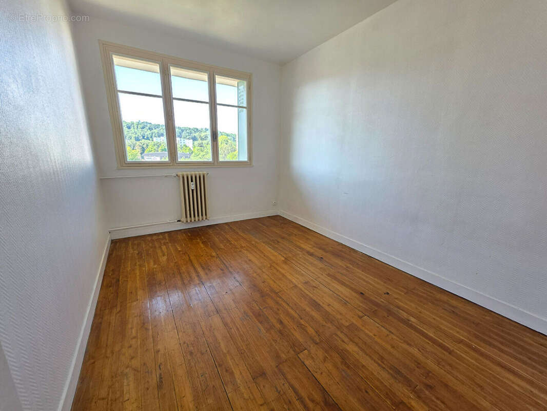 Appartement à BOURGOIN-JALLIEU